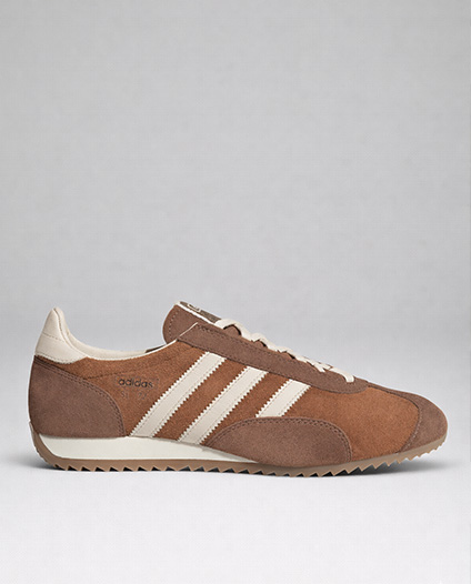 סניקרס נמוכות